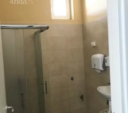 Ugostiteljski objekat | 4zida