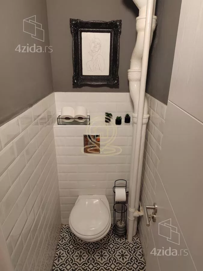 Troiposoban stan | 4zida