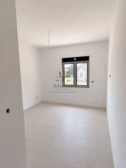 Novi Banovci | 4zida.rs