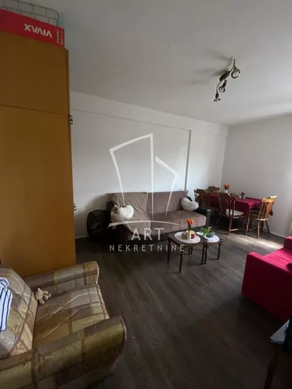 Koste Josipovića | 4zida.rs