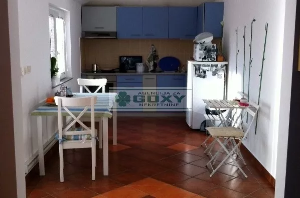 4-etažna kuća | 4zida