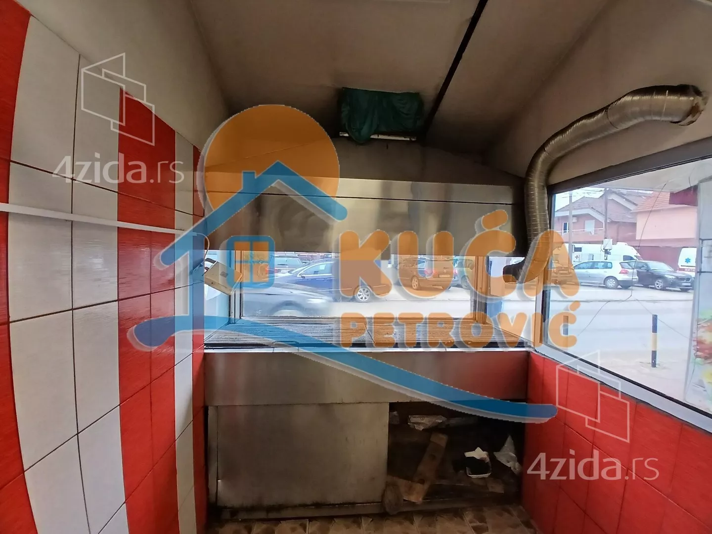 Lokal | 4zida