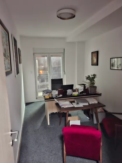 Milovana Gušića 93 | 4zida.rs