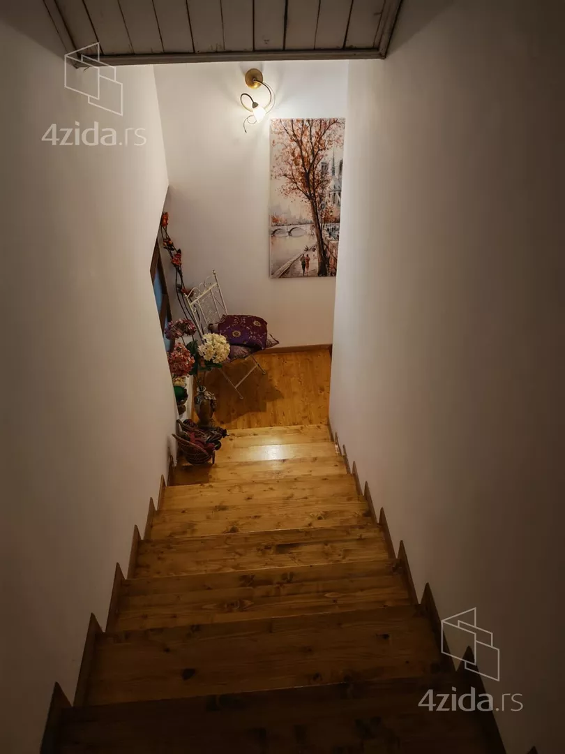 3-etažna kuća | 4zida