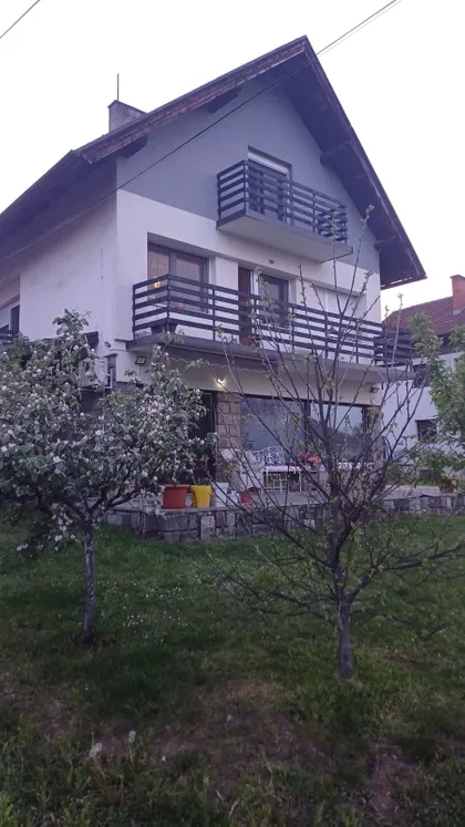 Vojvode Milana Obrenovića 9 | 4zida.rs