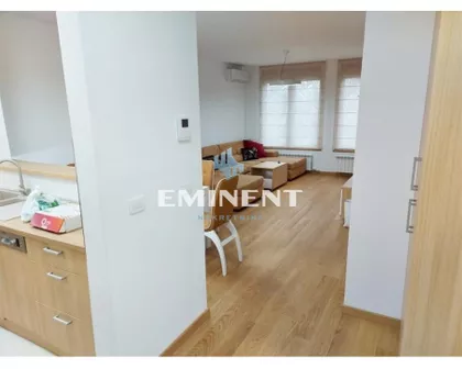 Tadije Sondermajera | 4zida.rs