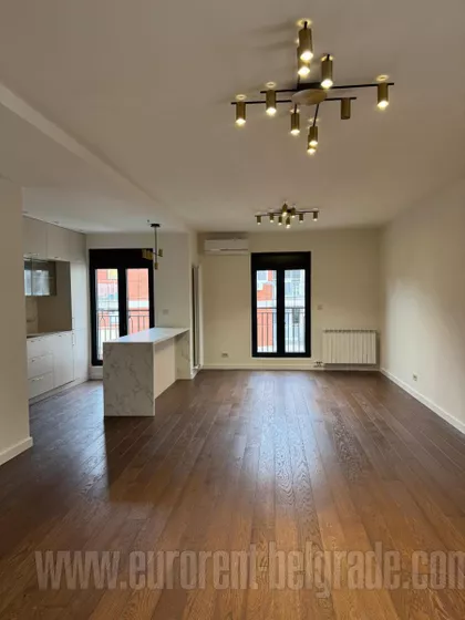 CRVENI KRST | 4zida.rs