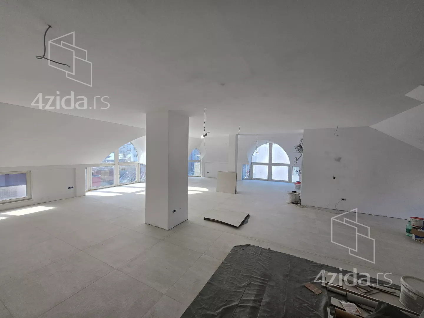 Poslovni prostor | 4zida