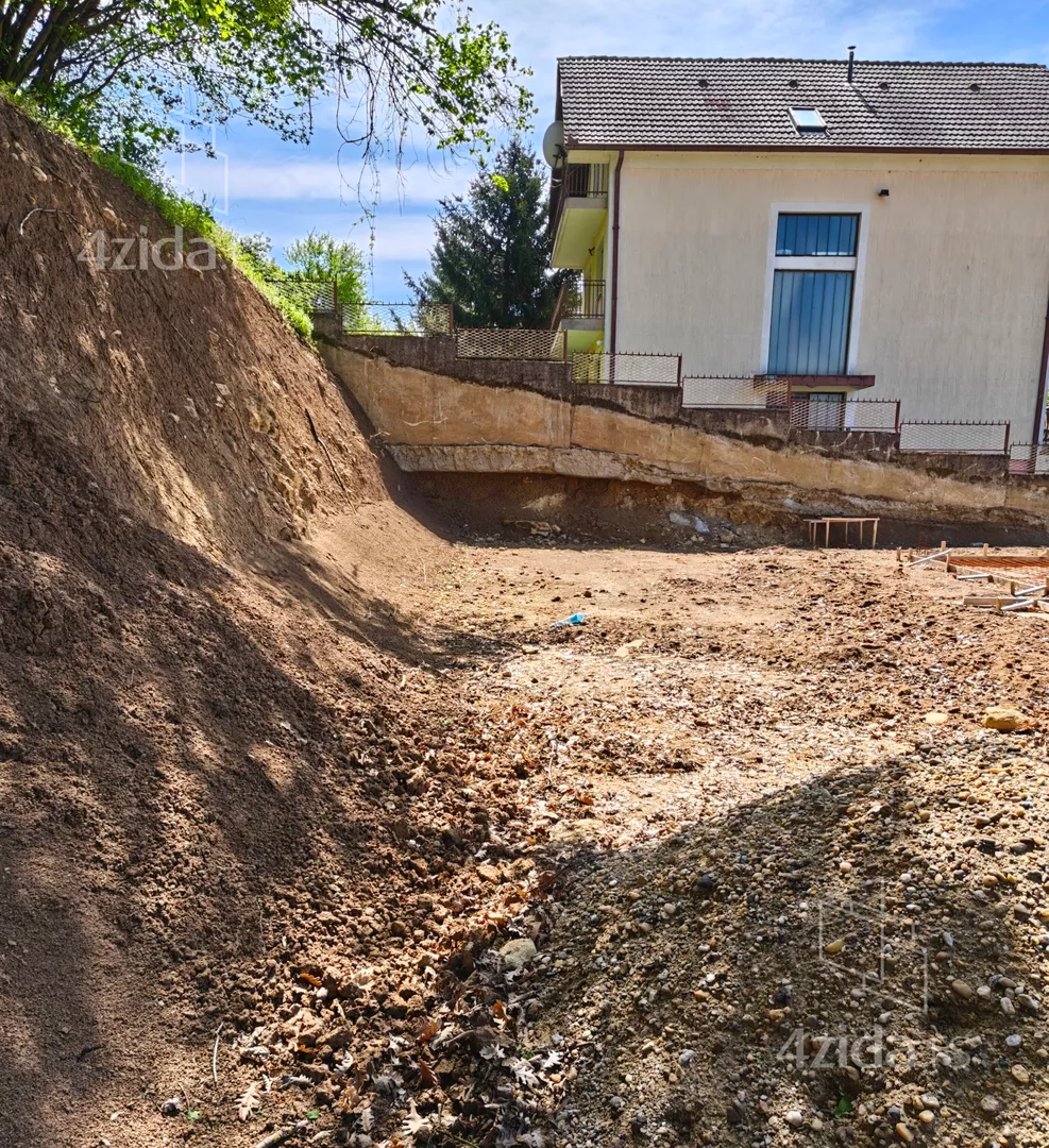 Građevinsko zemljište | 4zida