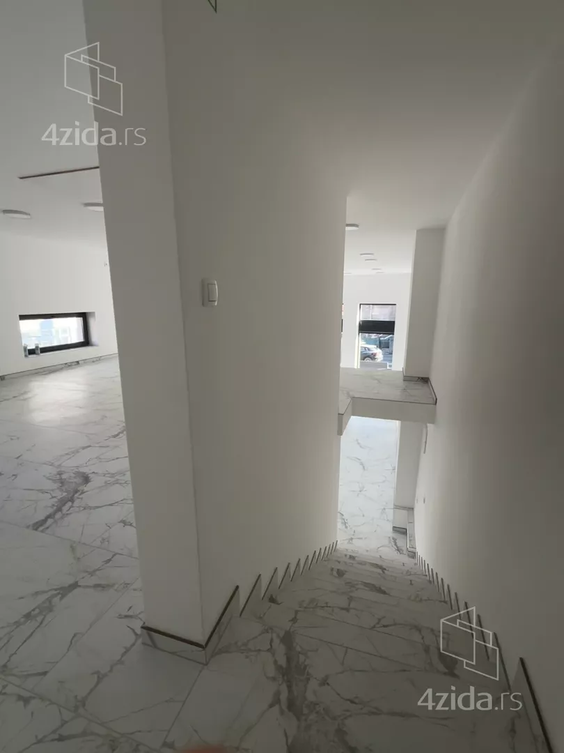 Poslovni prostor | 4zida