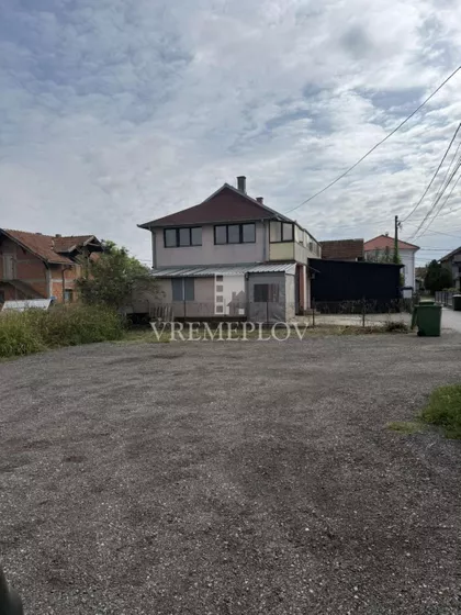 Opovska | 4zida.rs