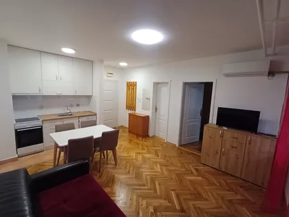 Žitni Trg 9 | 4zida.rs