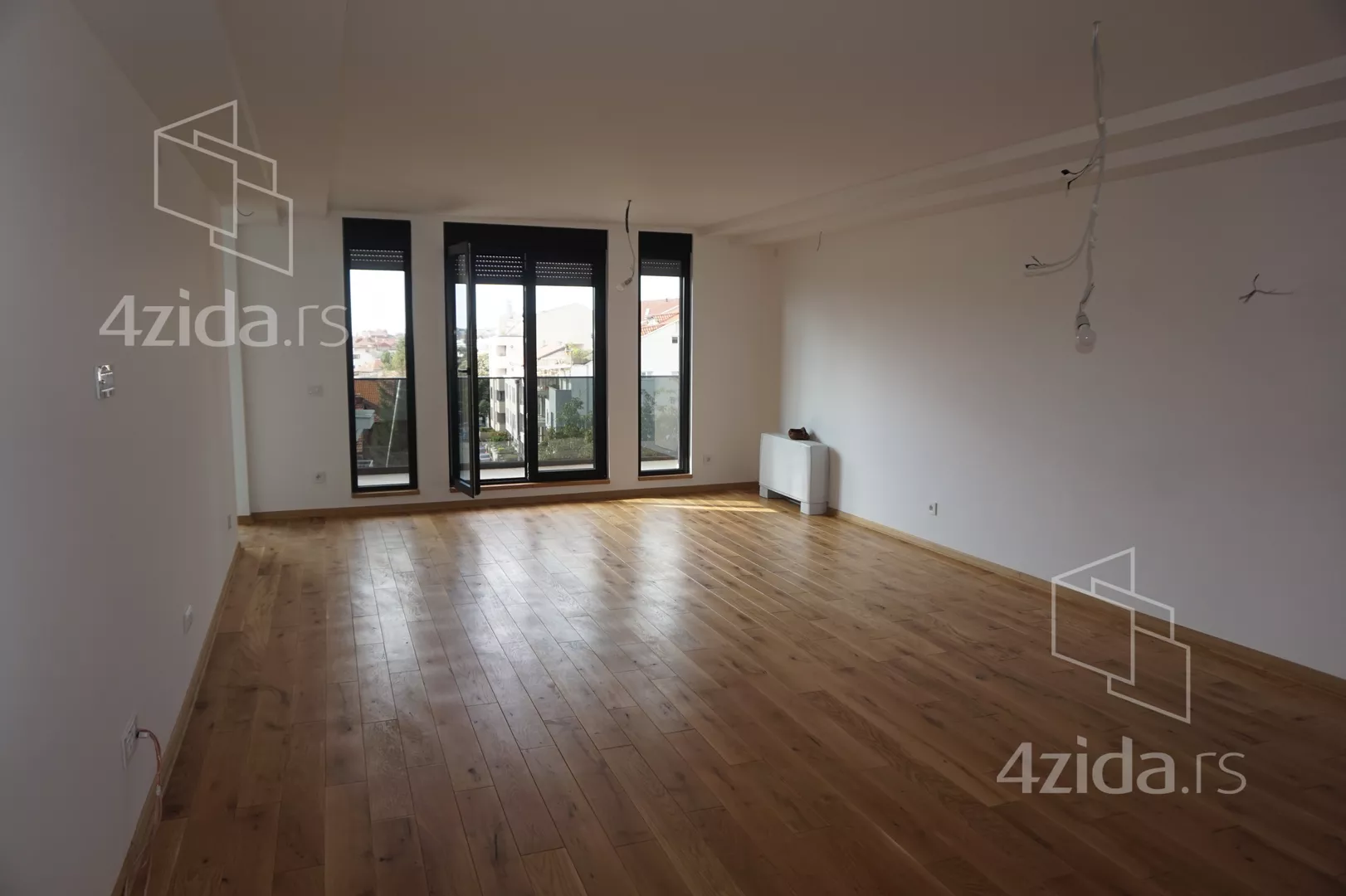 Šestosoban stan | 4zida