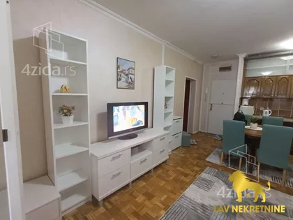 BRAĆE POPOVIĆ | 4zida.rs