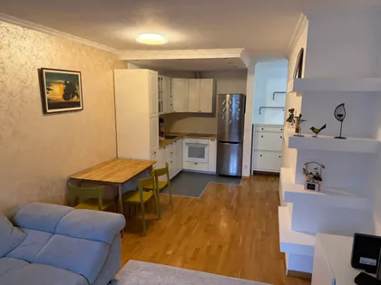 Episkopa Visariona 2C | 4zida.rs