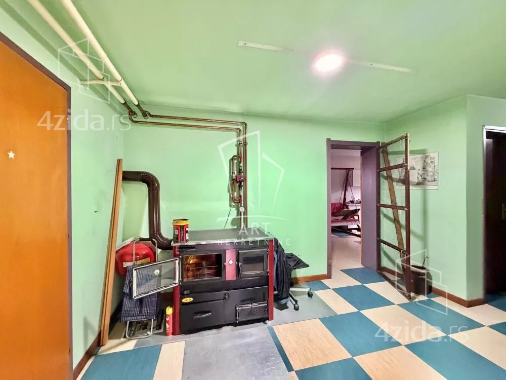 3-etažna kuća | 4zida