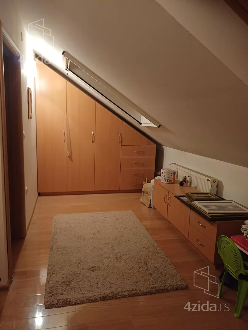 4-etažna kuća | 4zida