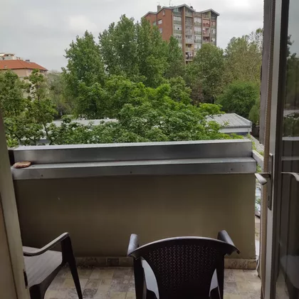 Trg Jakaba I Komora 30 | 4zida.rs