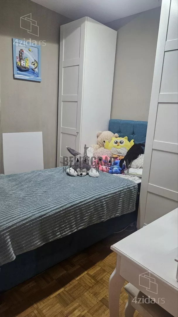 Četvoroiposoban stan | 4zida
