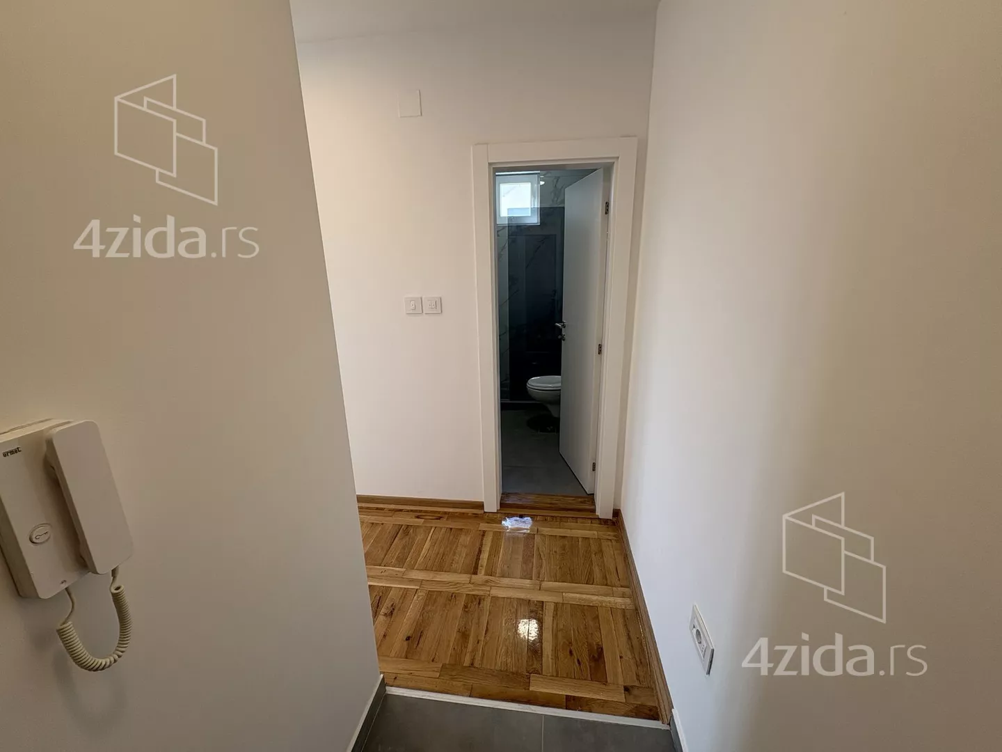 Garsonjera | 4zida