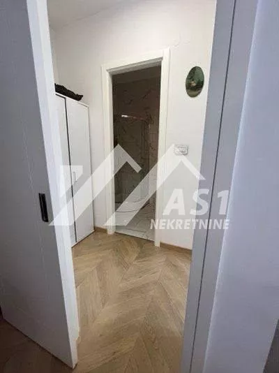 Lovćenska | 4zida.rs
