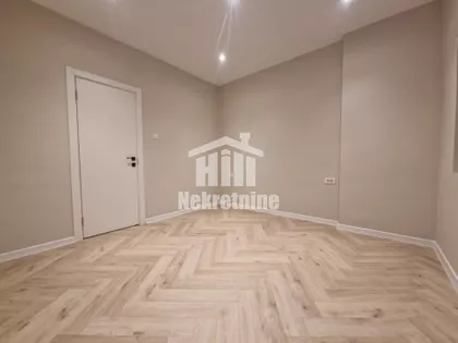 Ugrinovačka | 4zida.rs