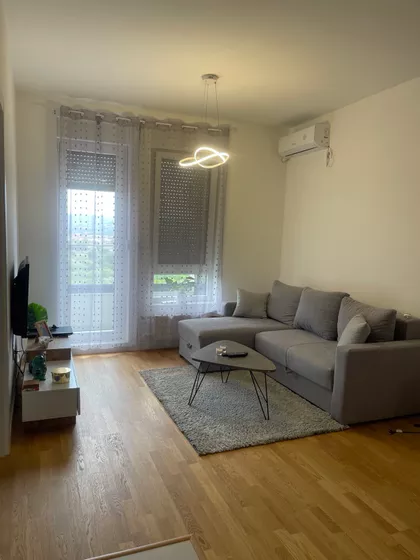 Bulevar Jovana Dučića 77 | 4zida.rs