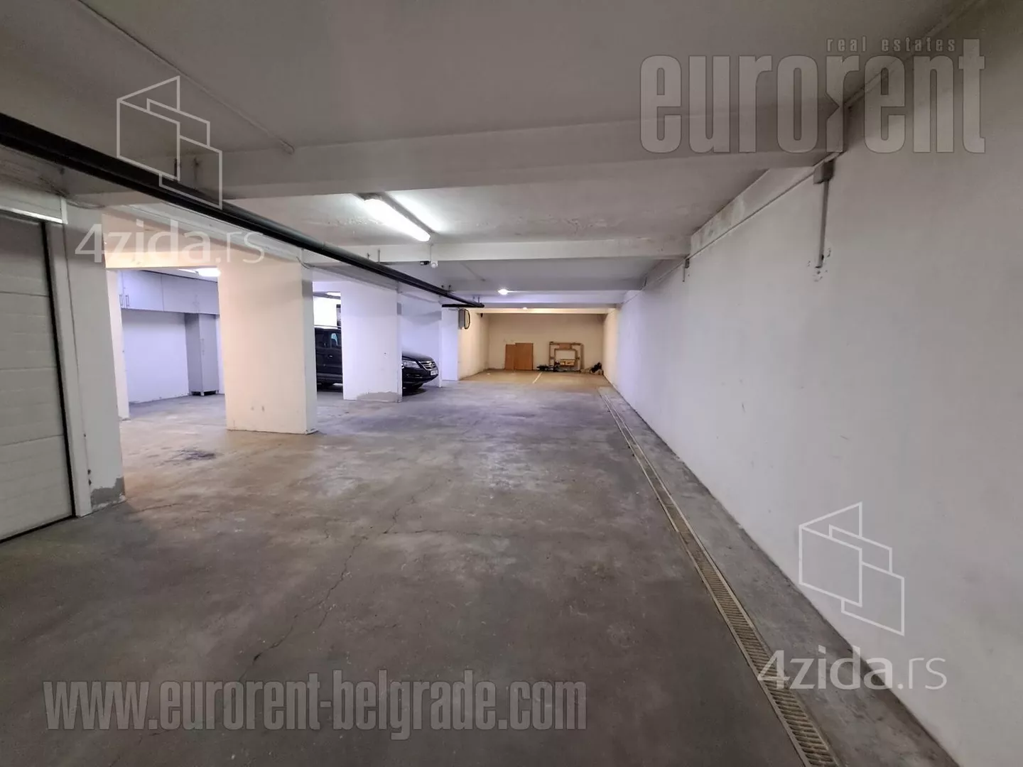 Četvoroiposoban stan | 4zida