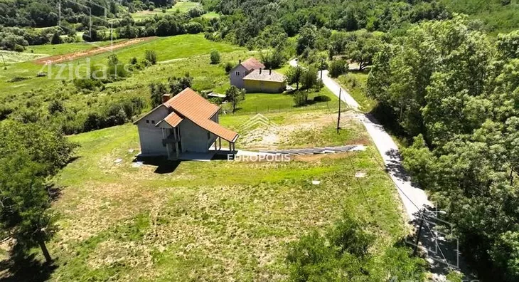 4-etažna kuća na prodaju, Višnje Mosić, 650.000€, 204m² - stampaj