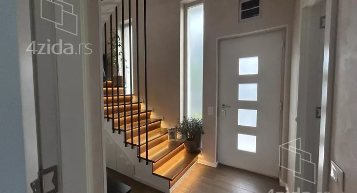 3-etažna kuća | 4zida