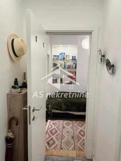 Crveni Krst Vračar | 4zida.rs