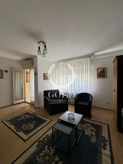 Pariske komune | 4zida.rs