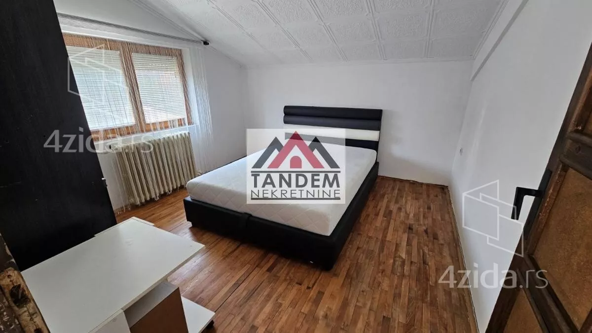 Četvoroiposoban stan | 4zida