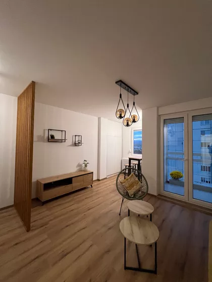 Bulevar Cara Lazara | 4zida.rs