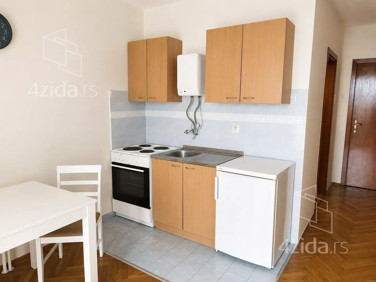 Garsonjera | 4zida