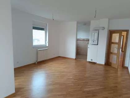 Nikole Tesle 63 | 4zida.rs