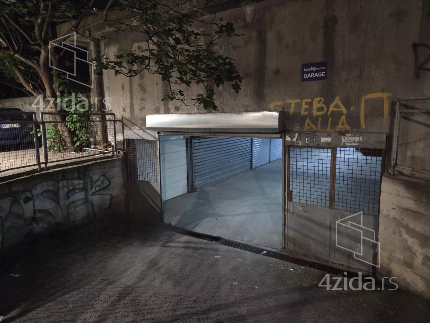 Garaža | 4zida