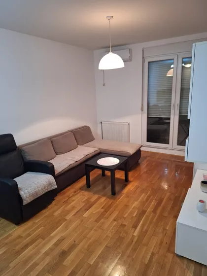 Hadži Ruvimova | 4zida.rs