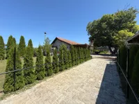 Poslovna zgrada | 4zida