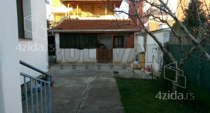 3-etažna kuća | 4zida