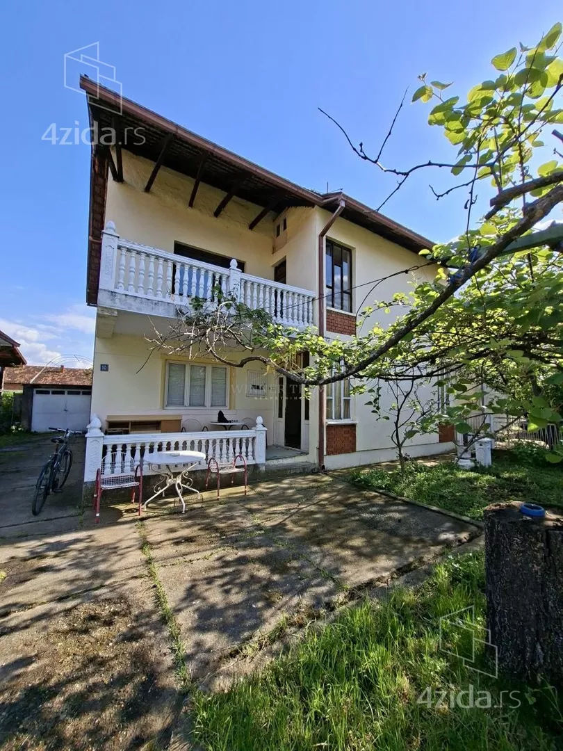 Kuća | 4zida