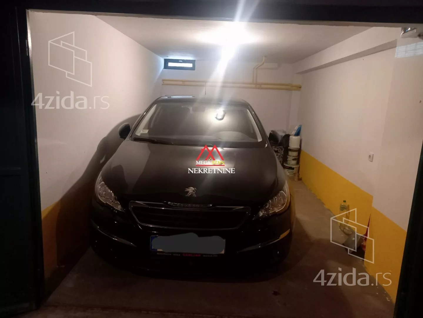 Garaža | 4zida