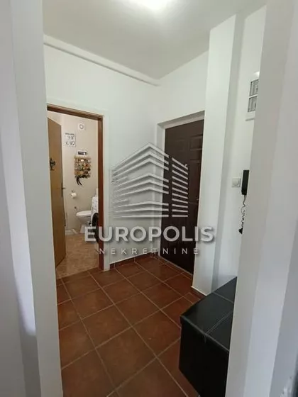 Novi Banovci | 4zida.rs