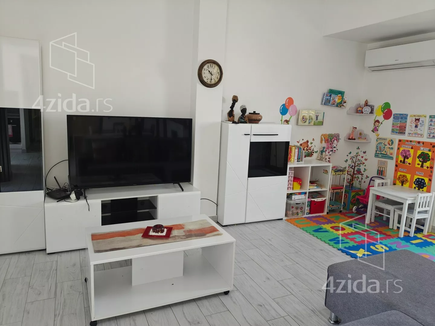 Četvorosoban stan | 4zida