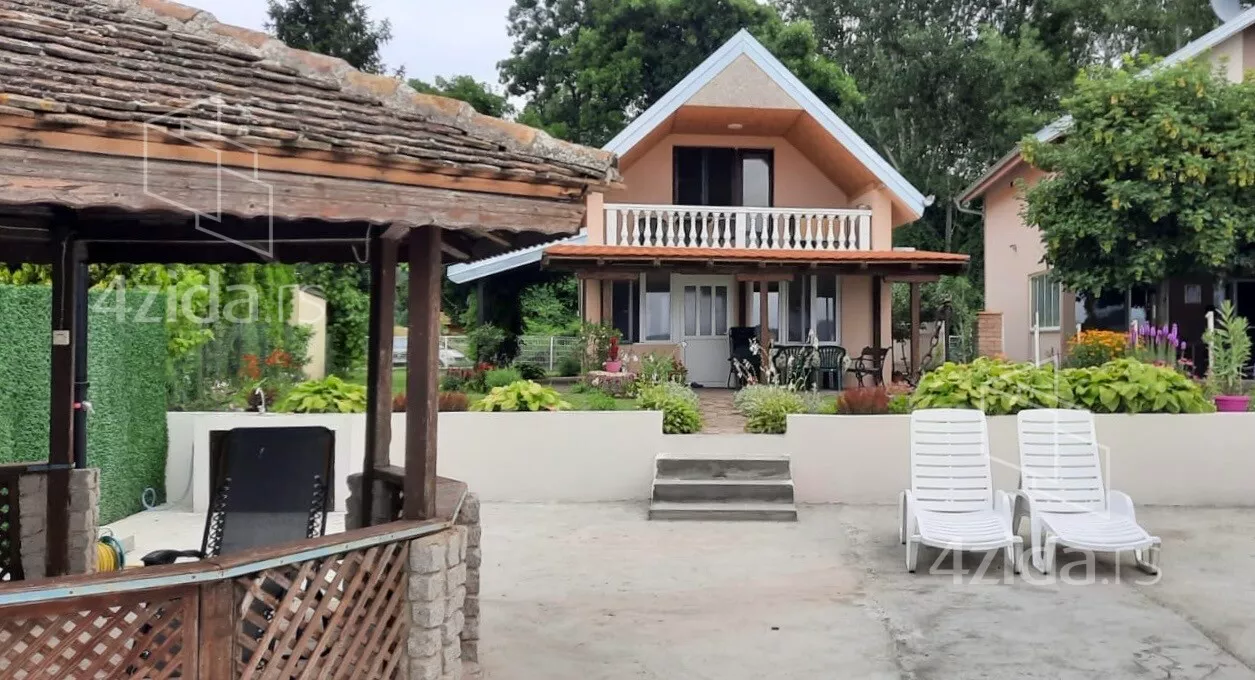 Turistički objekat | 4zida