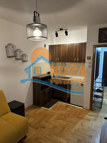 Studenička | 4zida.rs