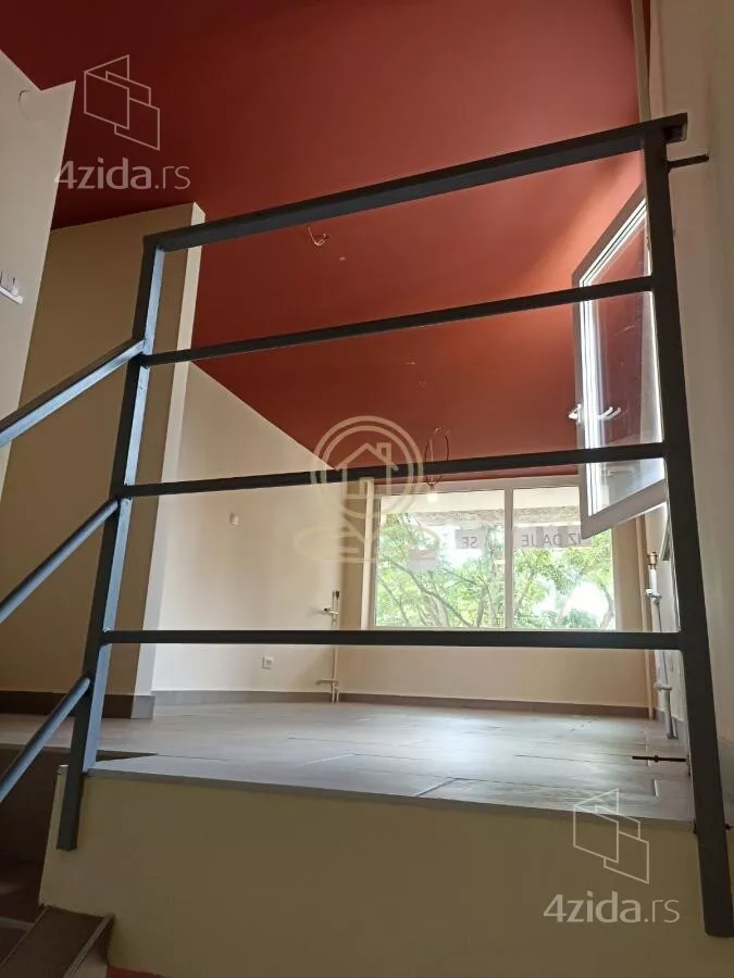 Lokal | 4zida