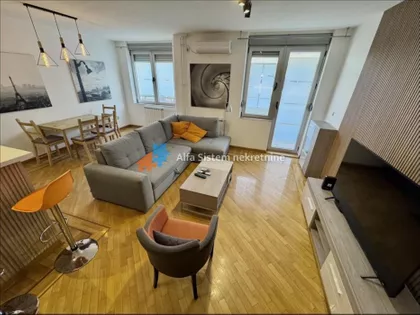 Crveni Krst Vračar | 4zida.rs