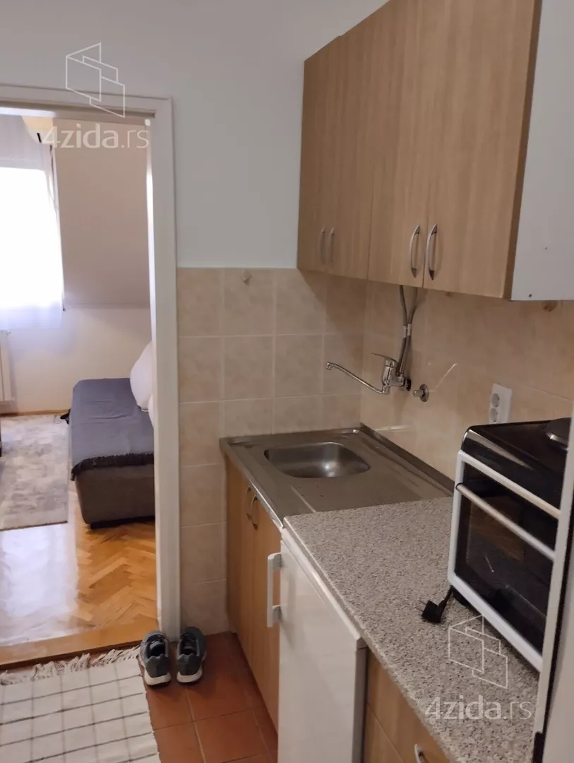 Garsonjera | 4zida