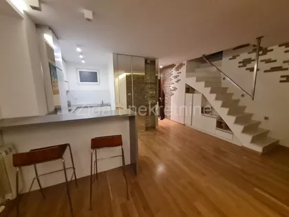 Gospodara Vučića | 4zida.rs